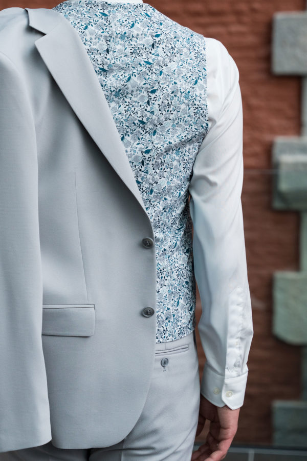 Kaelan-0013 Kaelan – Costume de mariage Grey