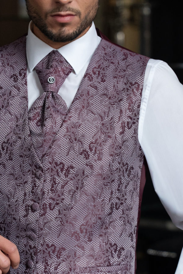 Lorenzo – Costume de mariage Burgundy